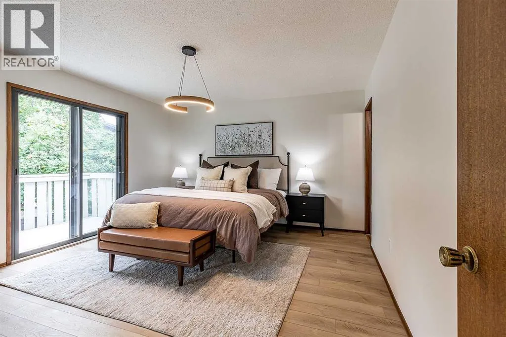 32 Ross Heights Court SE