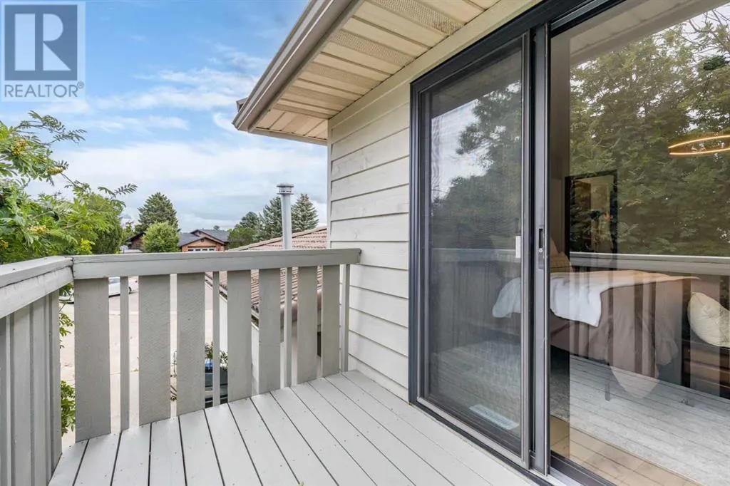32 Ross Heights Court SE