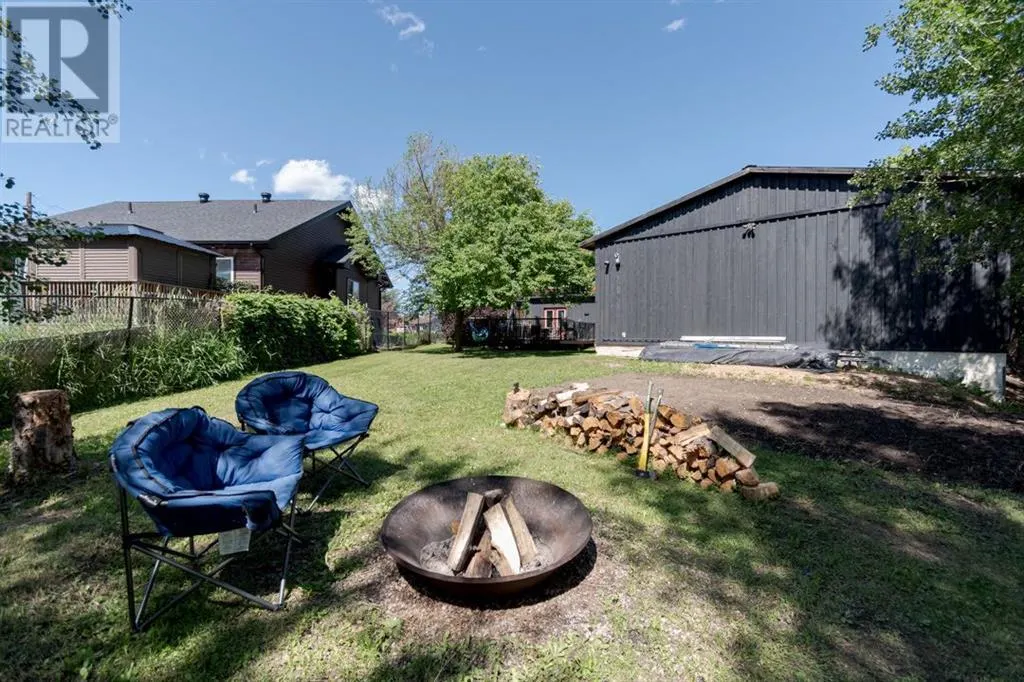 49 Poplar Crescent