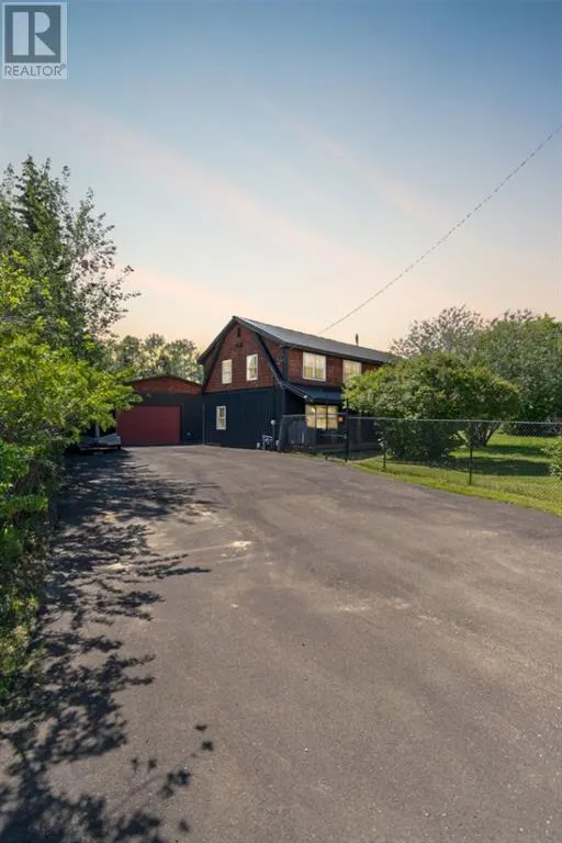 49 Poplar Crescent