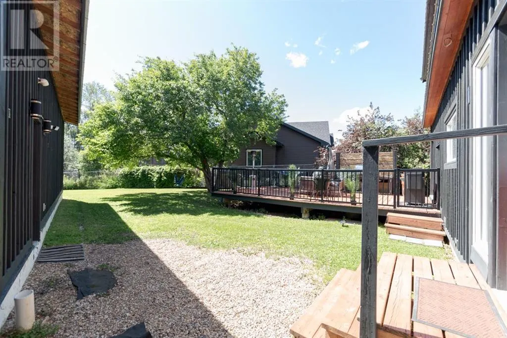49 Poplar Crescent