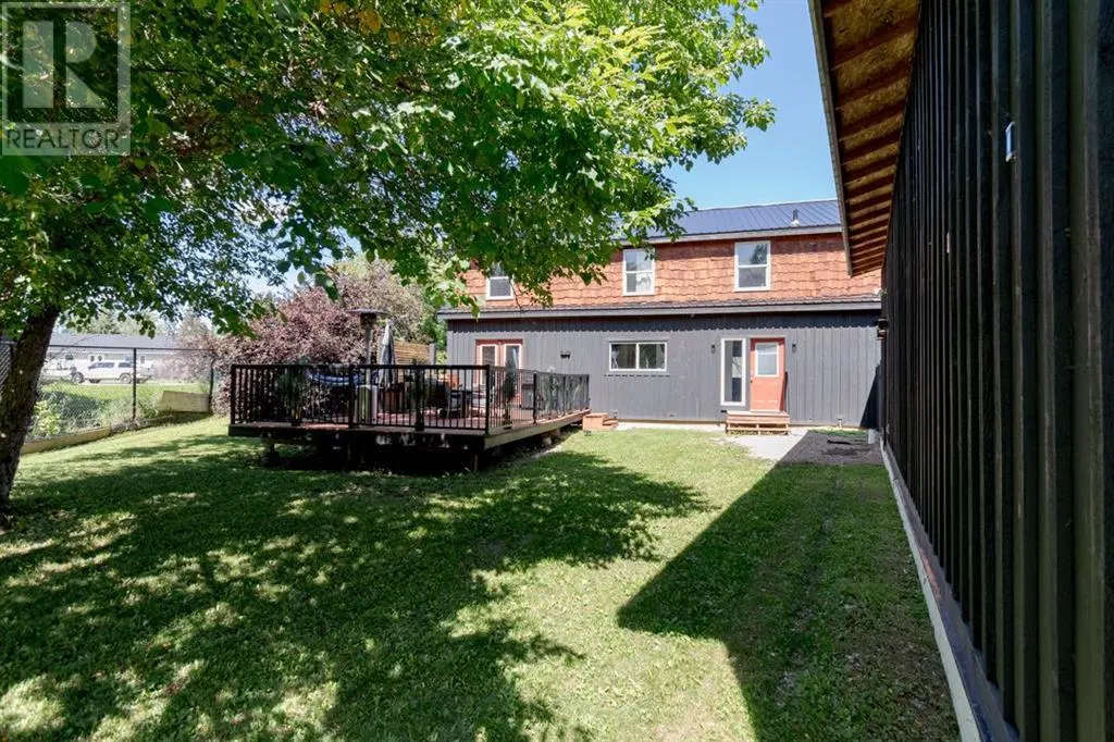 49 Poplar Crescent