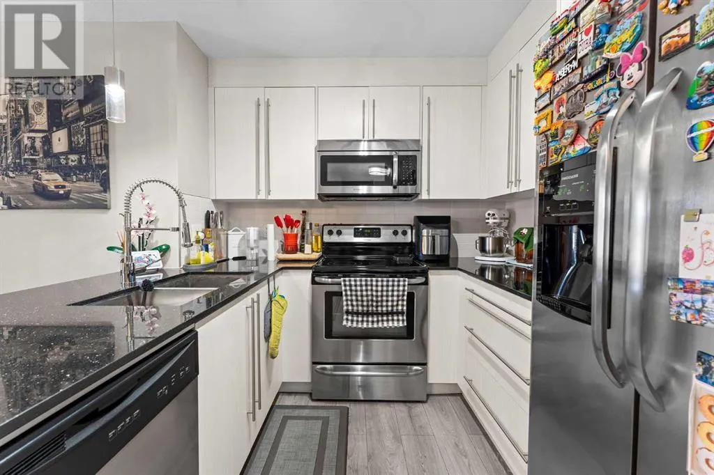 3407, 11 Mahogany Row SE