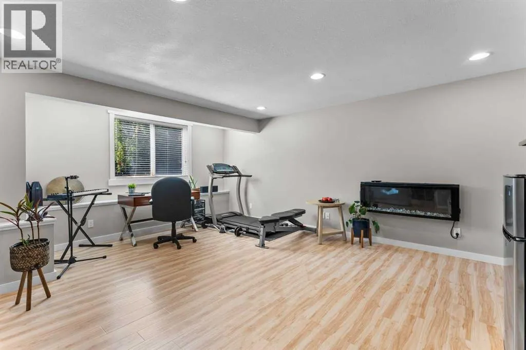 1169 Coopers Drive SW