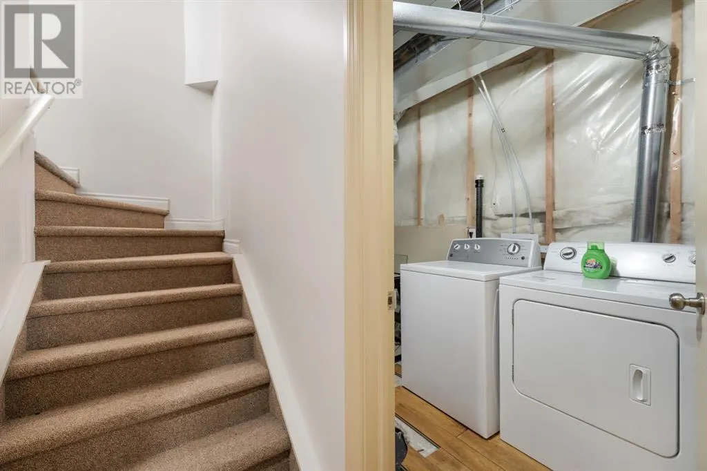 107 East Lake View