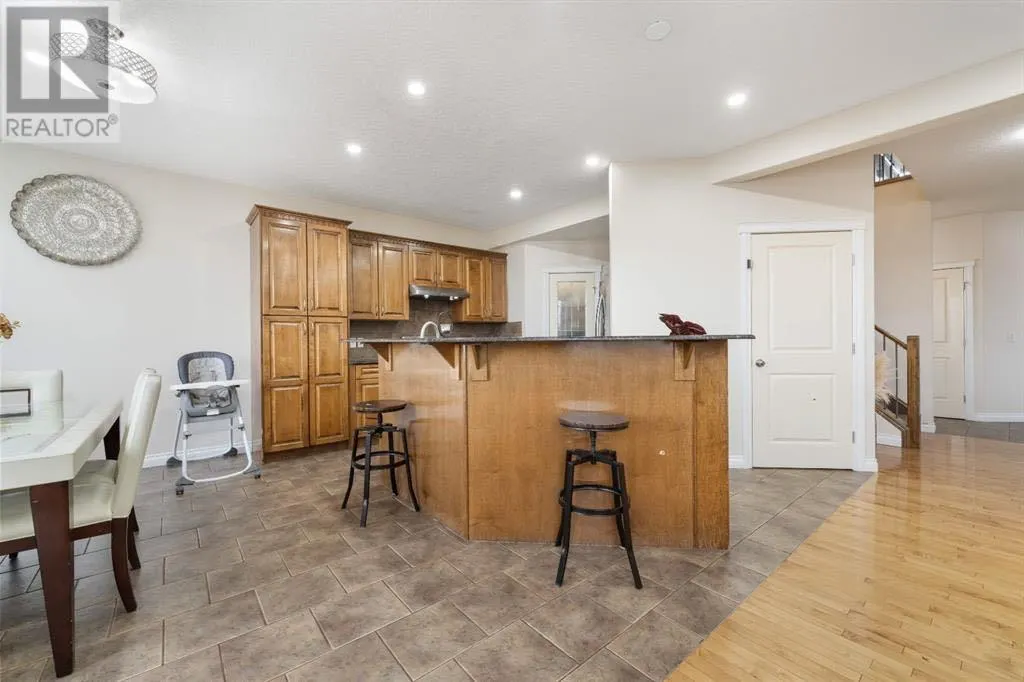 107 East Lake View