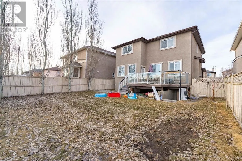 107 East Lake View