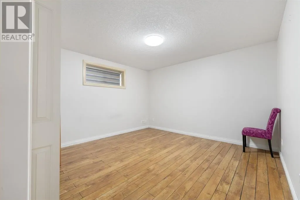 107 East Lake View
