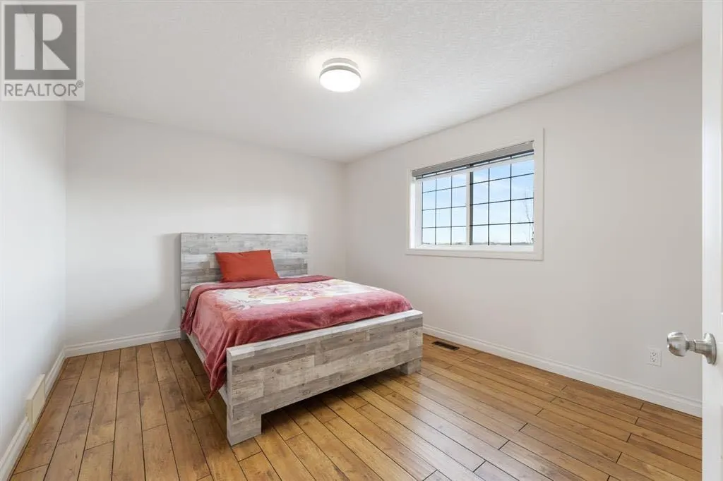 107 East Lake View