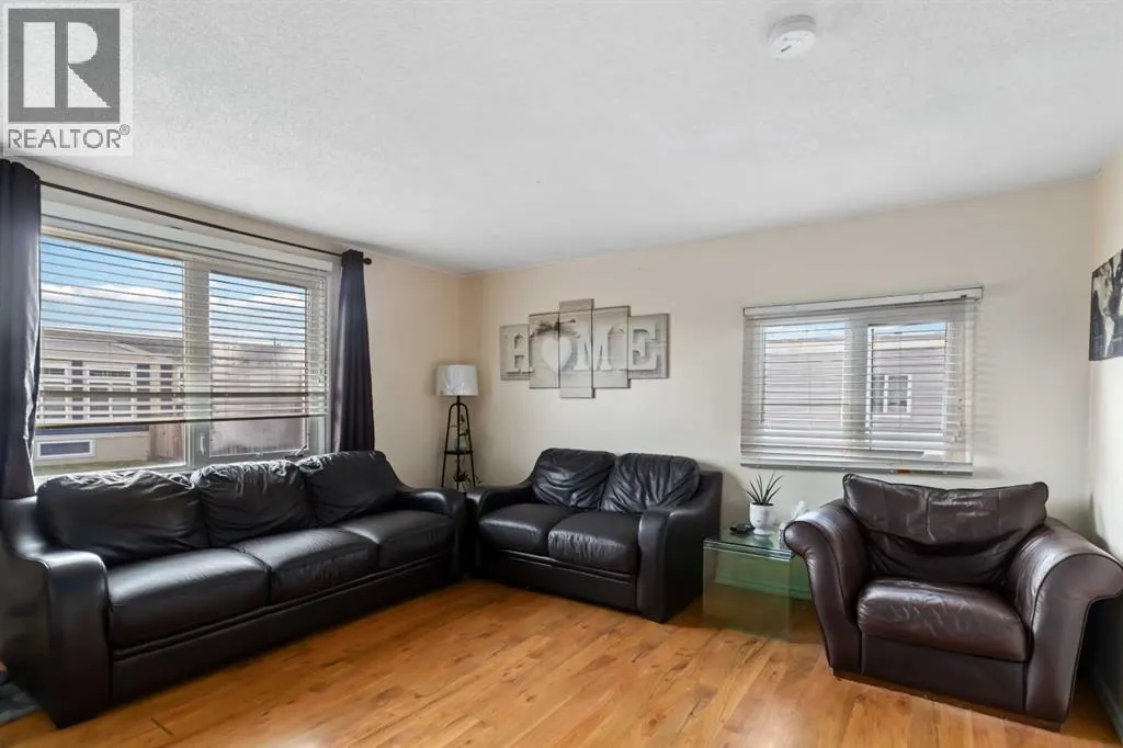224 GRANDVIEW Crescent