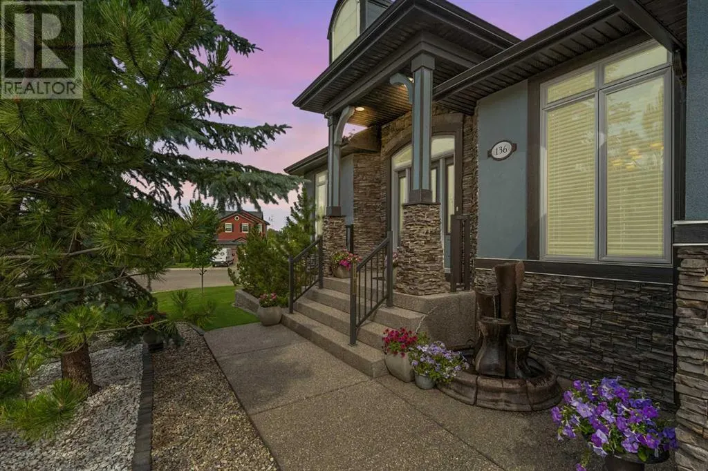 136 Magenta Crescent