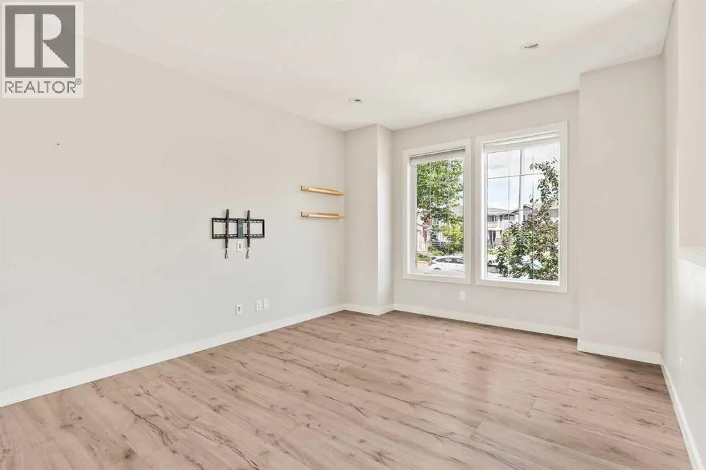 151 Marquis Heights SE