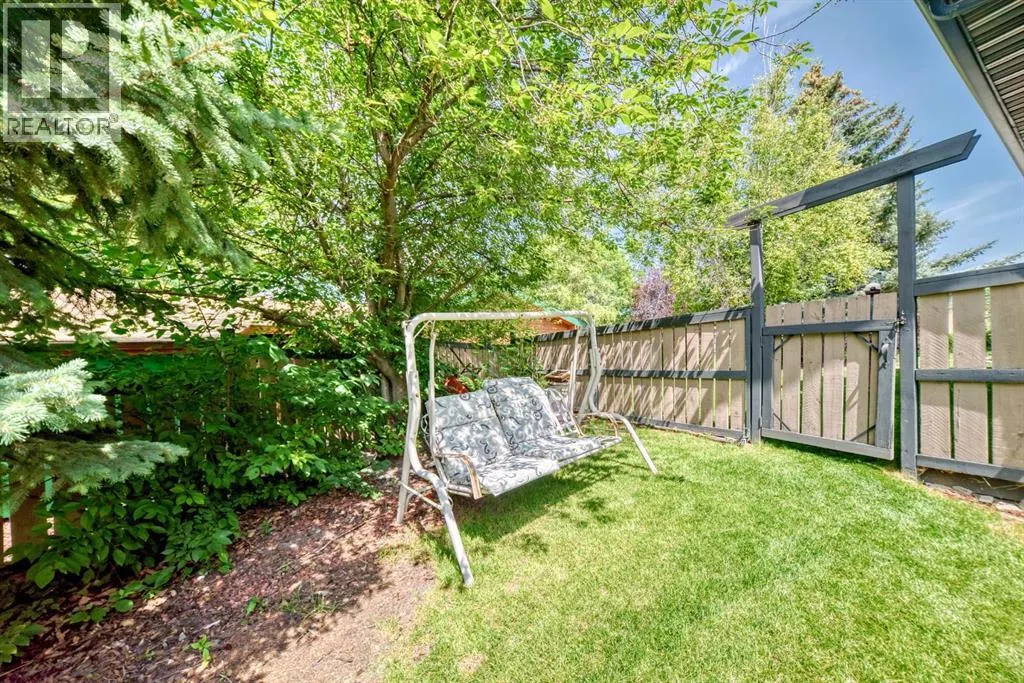 46 Castle Place S