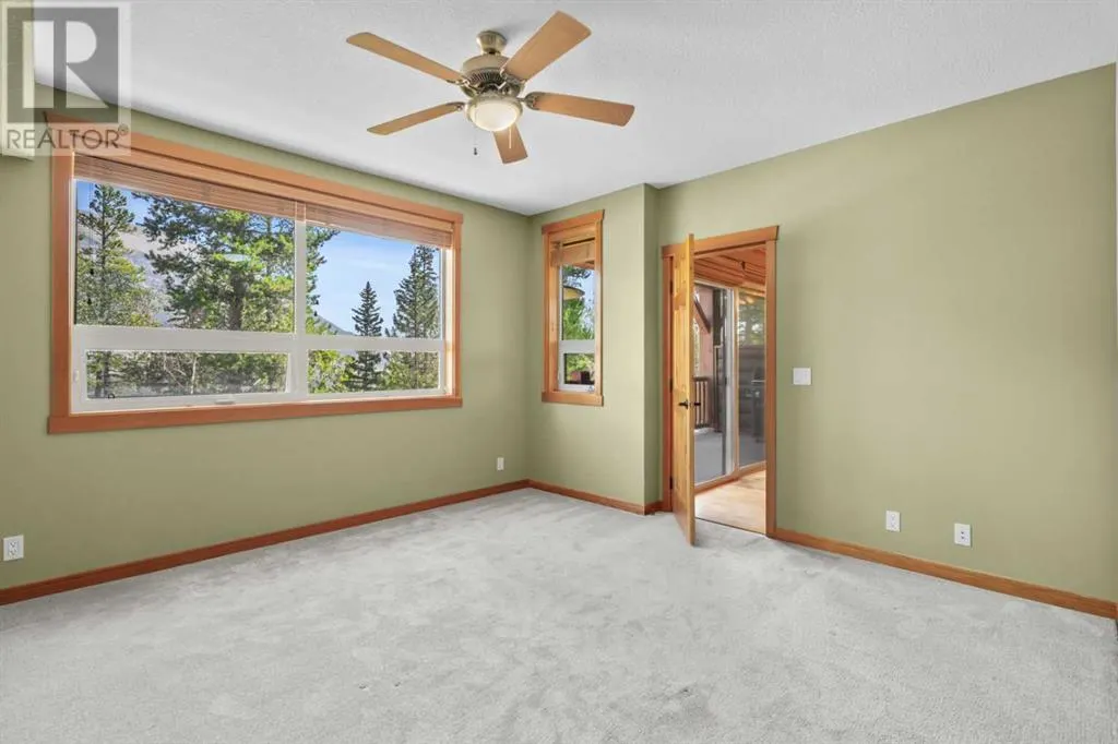 222, 104 Armstrong Place