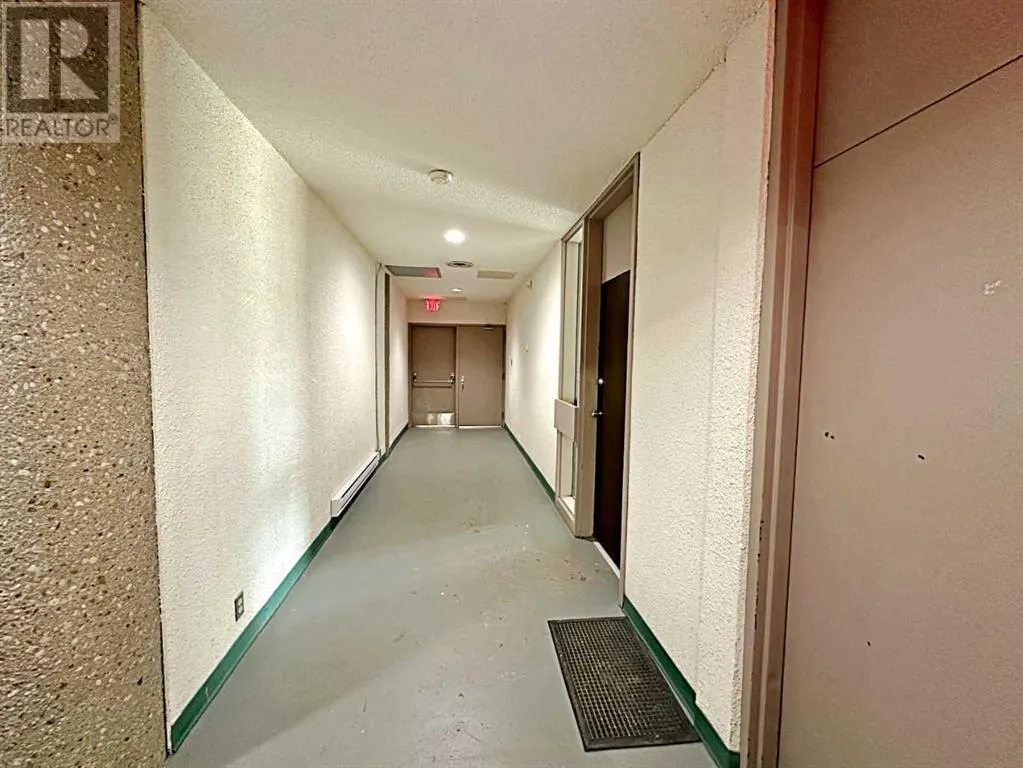 118, 11721 MacDonald Drive