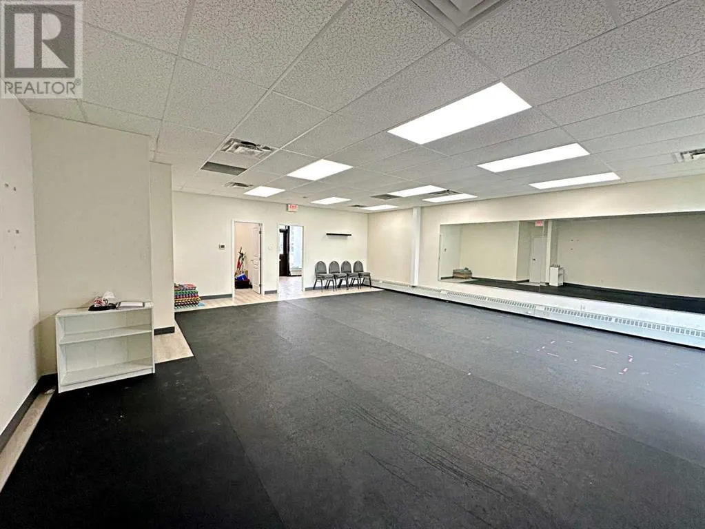 118, 11721 MacDonald Drive