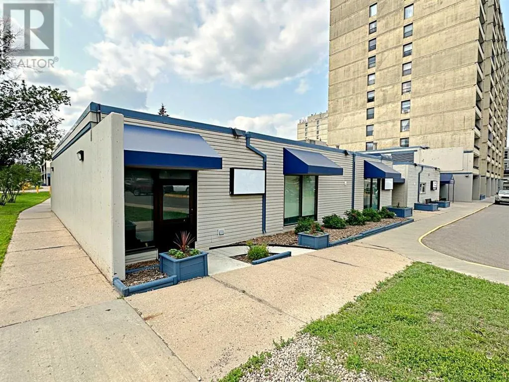 118, 11721 MacDonald Drive