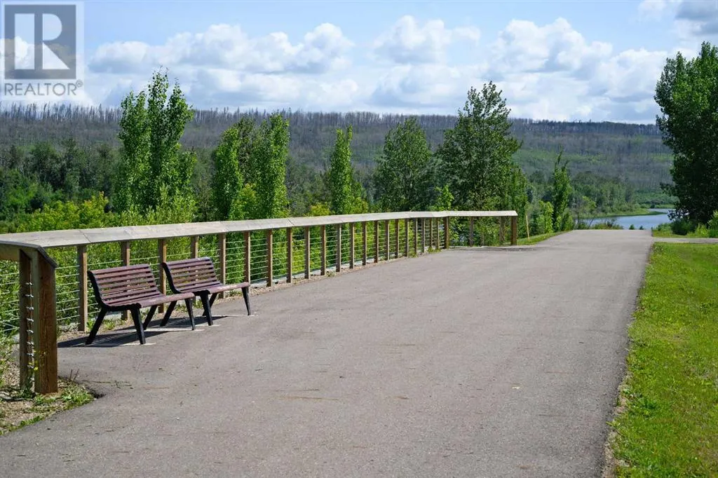 118, 11721 MacDonald Drive