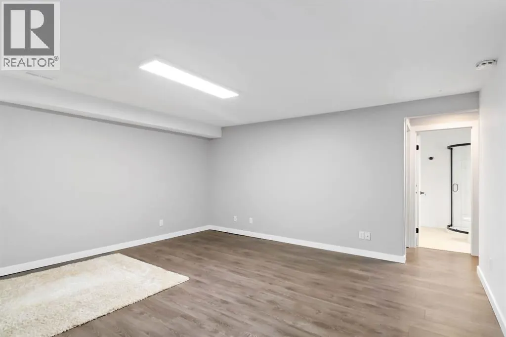 220 Warren Road