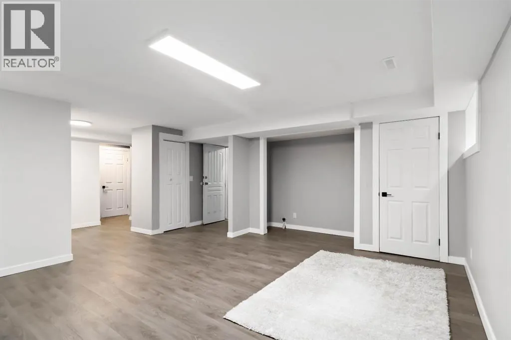 220 Warren Road