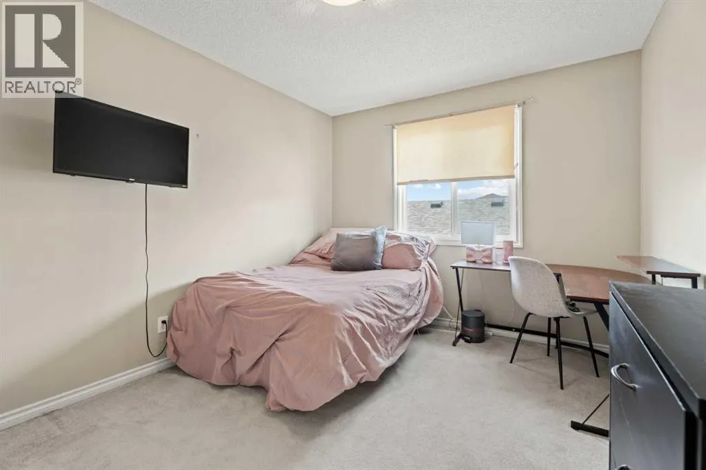 261 Westmount Crescent