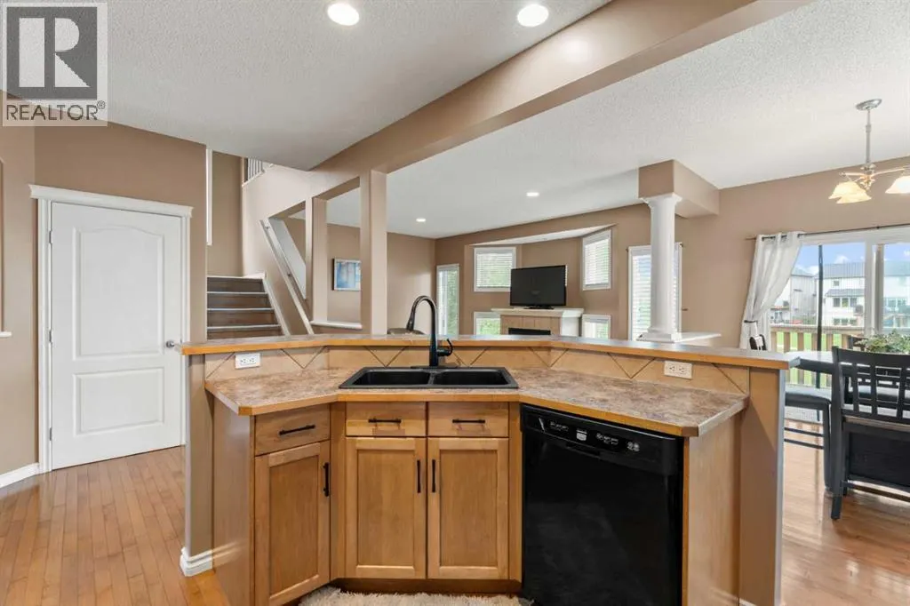 261 Westmount Crescent