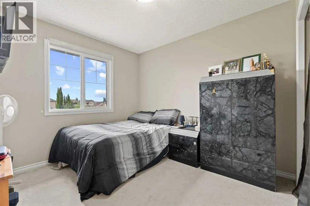 261 Westmount Crescent