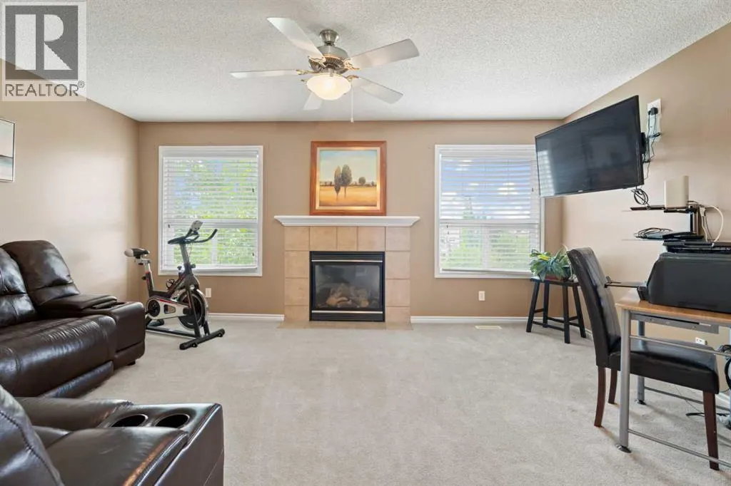 261 Westmount Crescent
