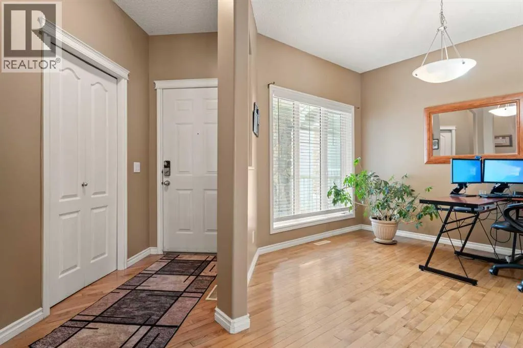 261 Westmount Crescent