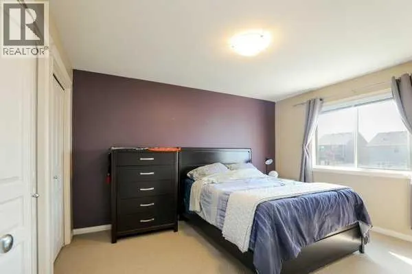 196 Coalbanks Boulevard W