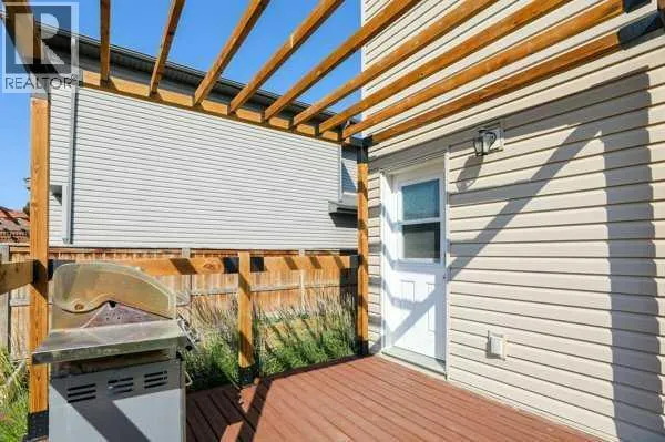 196 Coalbanks Boulevard W