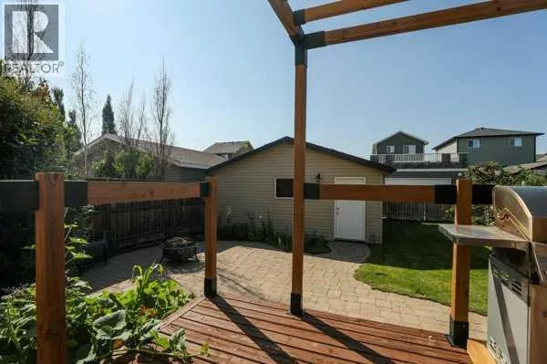 196 Coalbanks Boulevard W