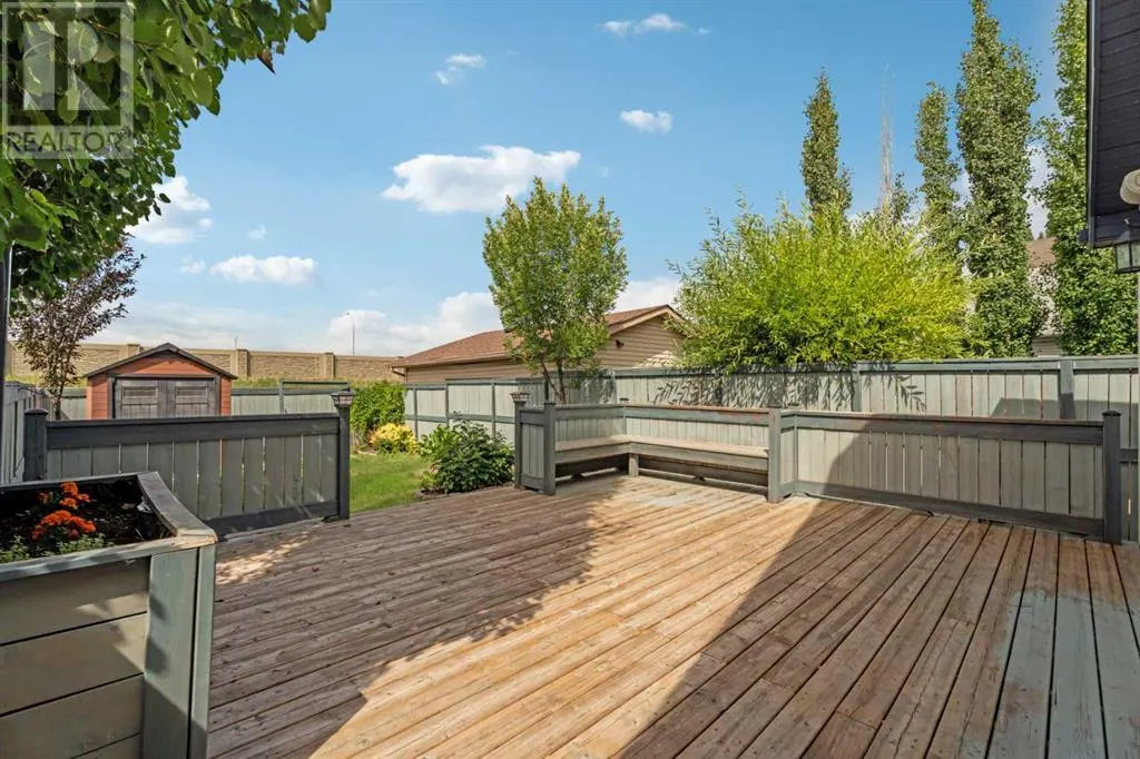 203 Auburn Bay Heights SE