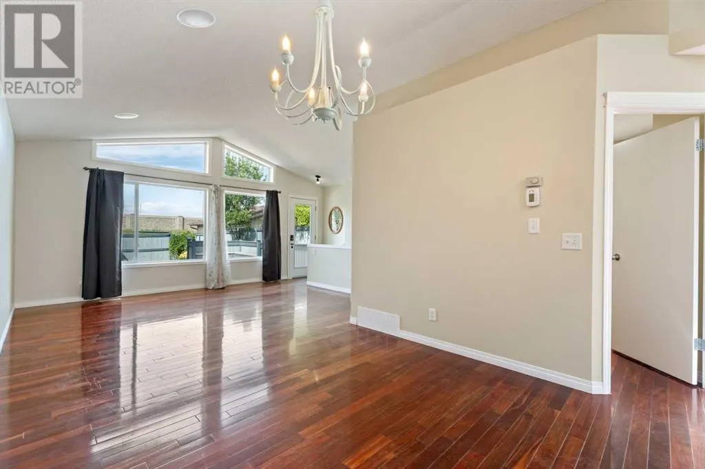 203 Auburn Bay Heights SE
