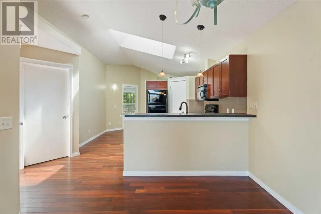 203 Auburn Bay Heights SE
