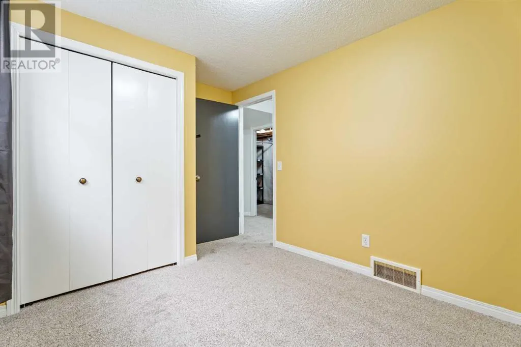 203 Auburn Bay Heights SE