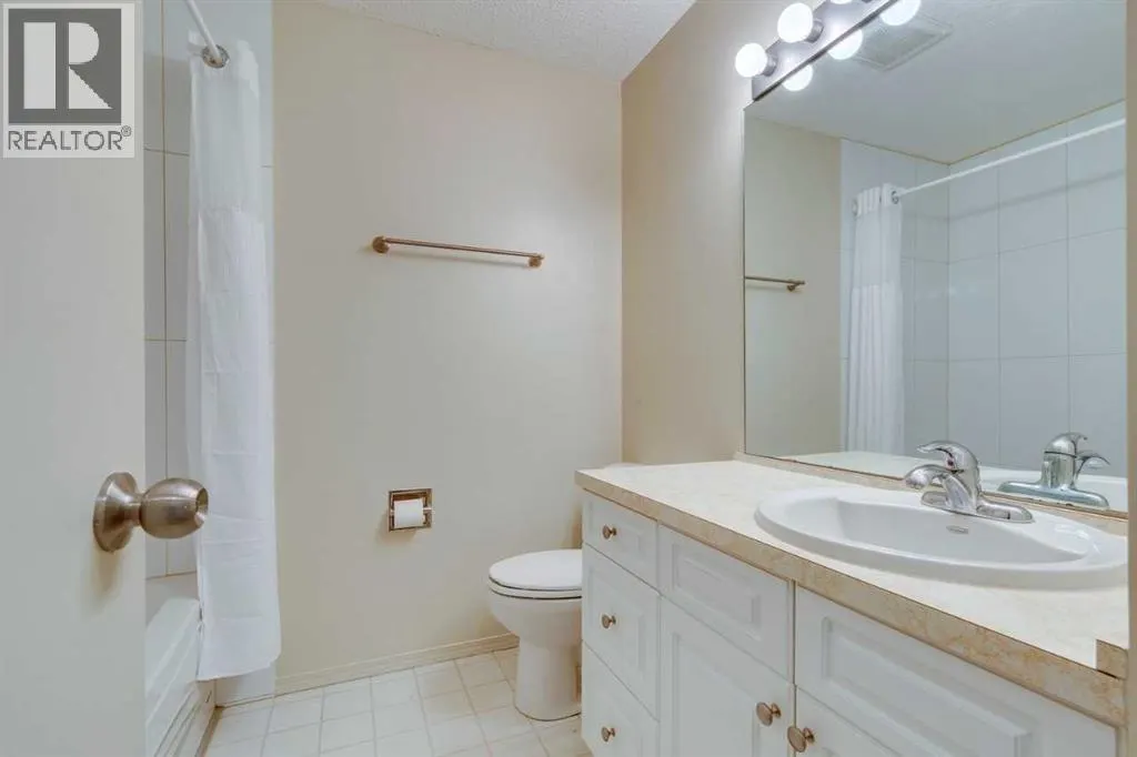 26, 714 Willow Park Drive SE
