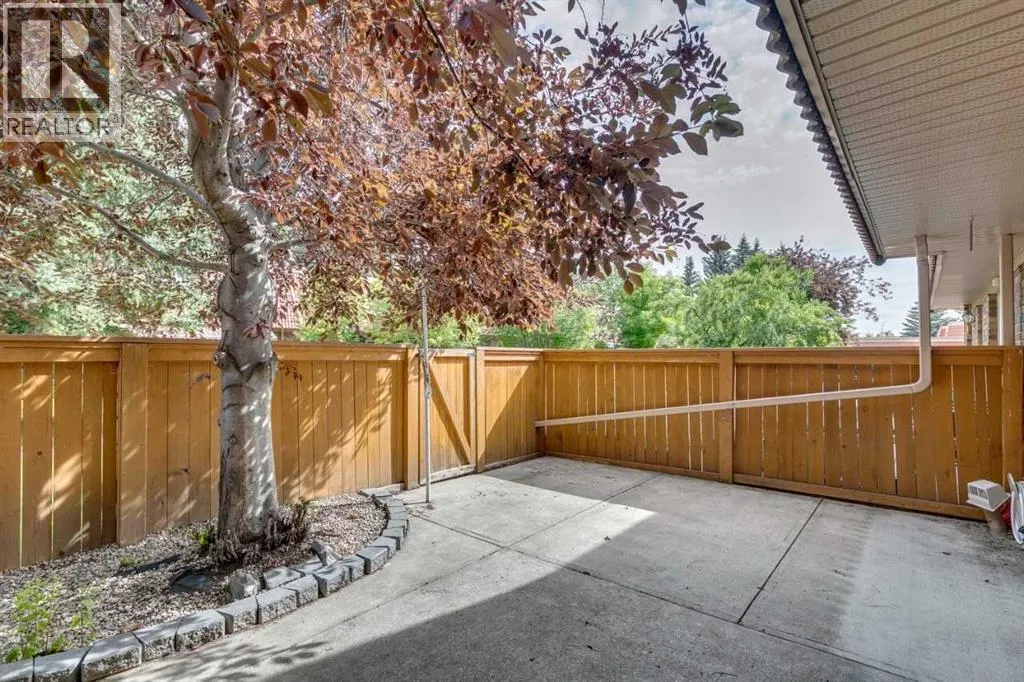 26, 714 Willow Park Drive SE