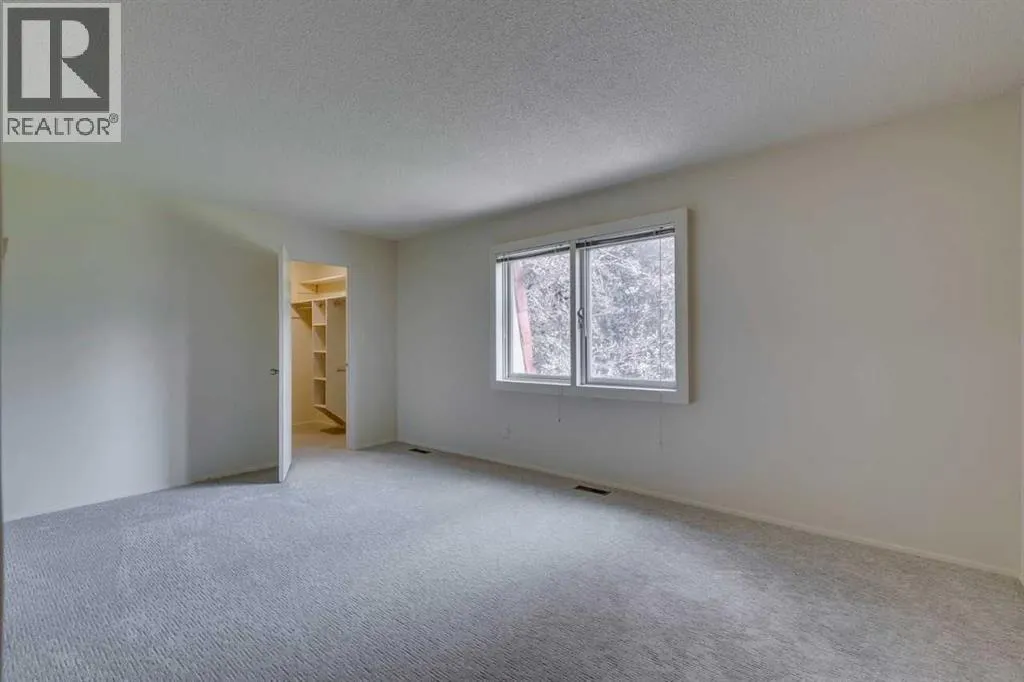 26, 714 Willow Park Drive SE