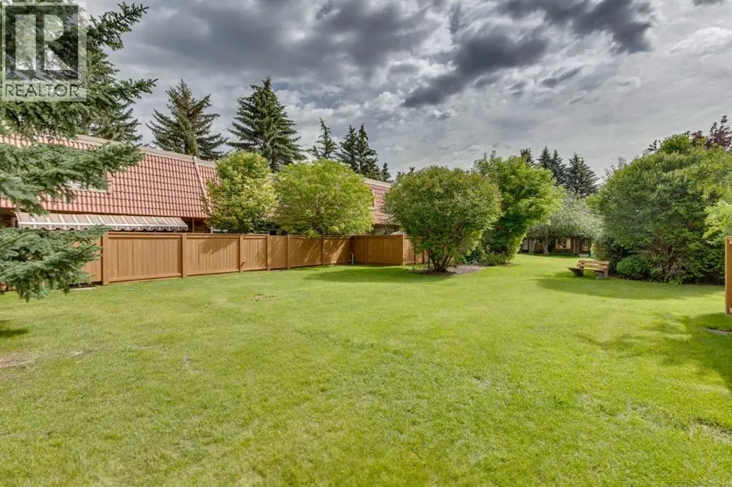 26, 714 Willow Park Drive SE