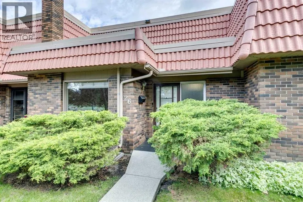 26, 714 Willow Park Drive SE
