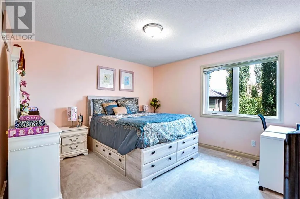 58 Evergreen Common SW