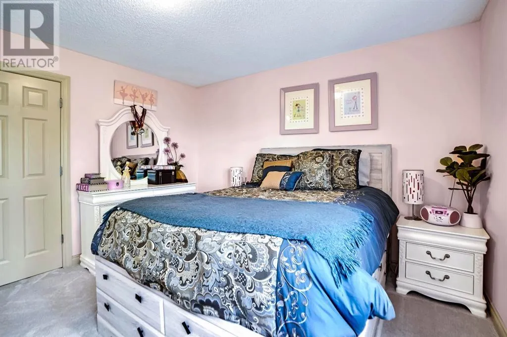 58 Evergreen Common SW