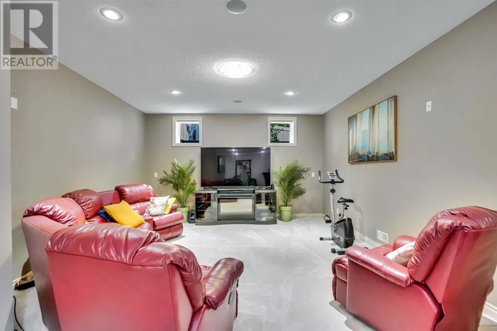 58 Evergreen Common SW