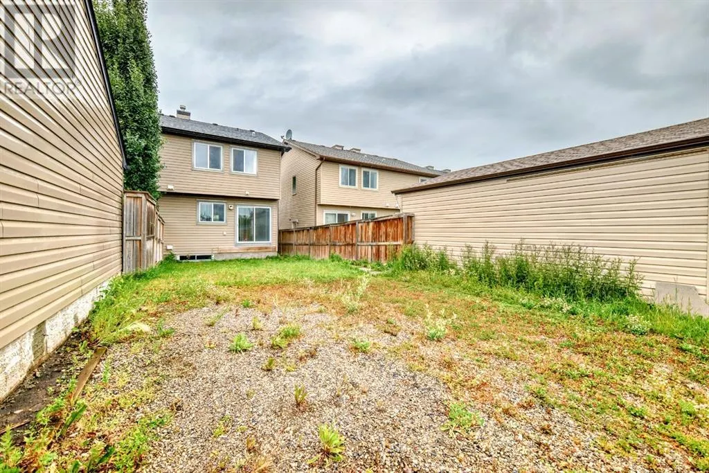 249 Elgin Meadows Park SE