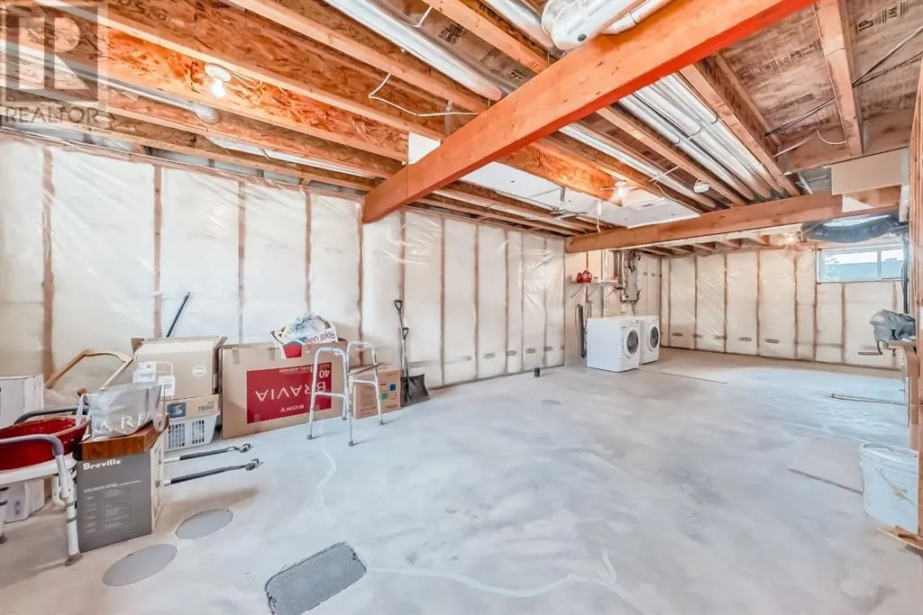 249 Elgin Meadows Park SE