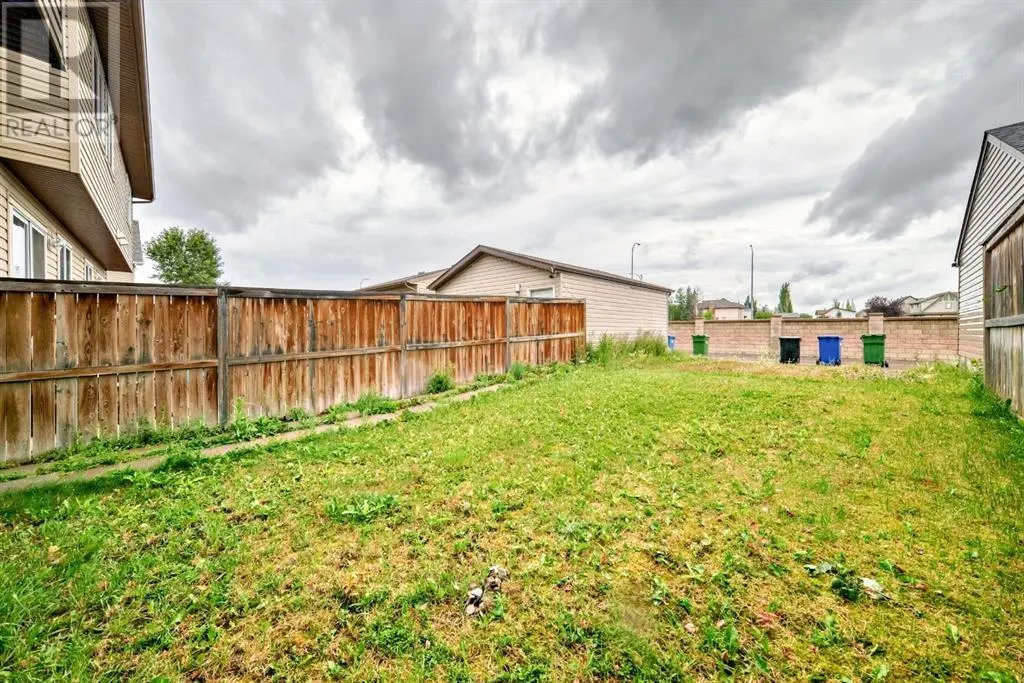249 Elgin Meadows Park SE