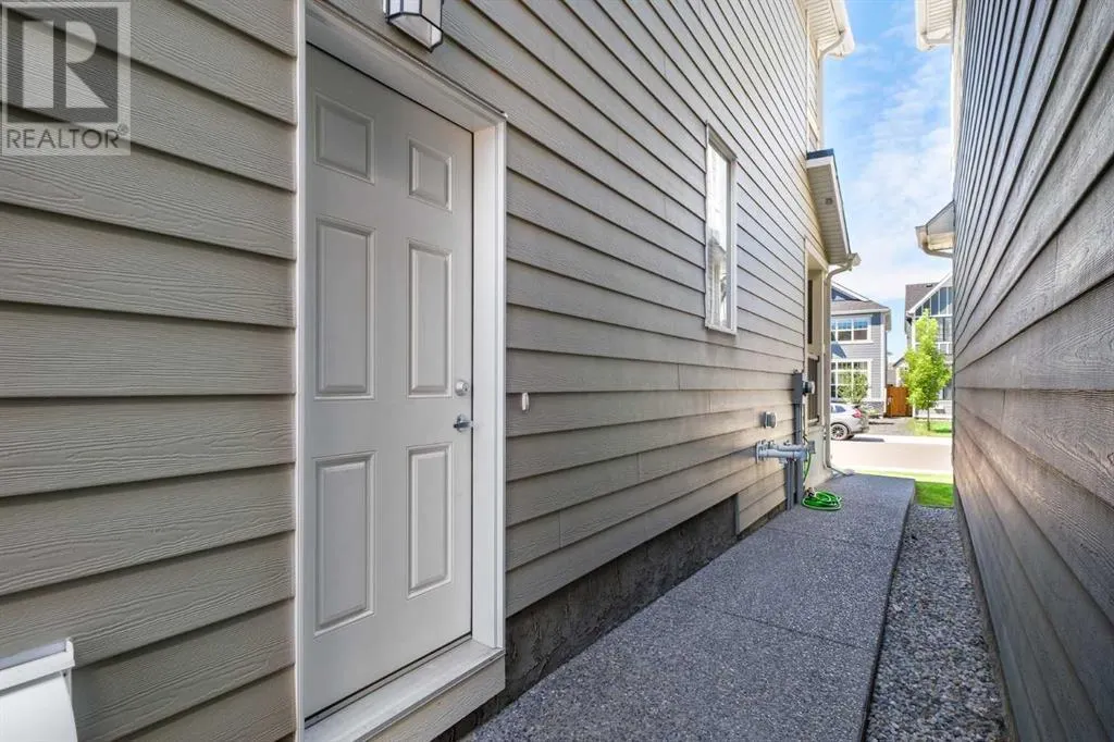 131 Magnolia Square SE