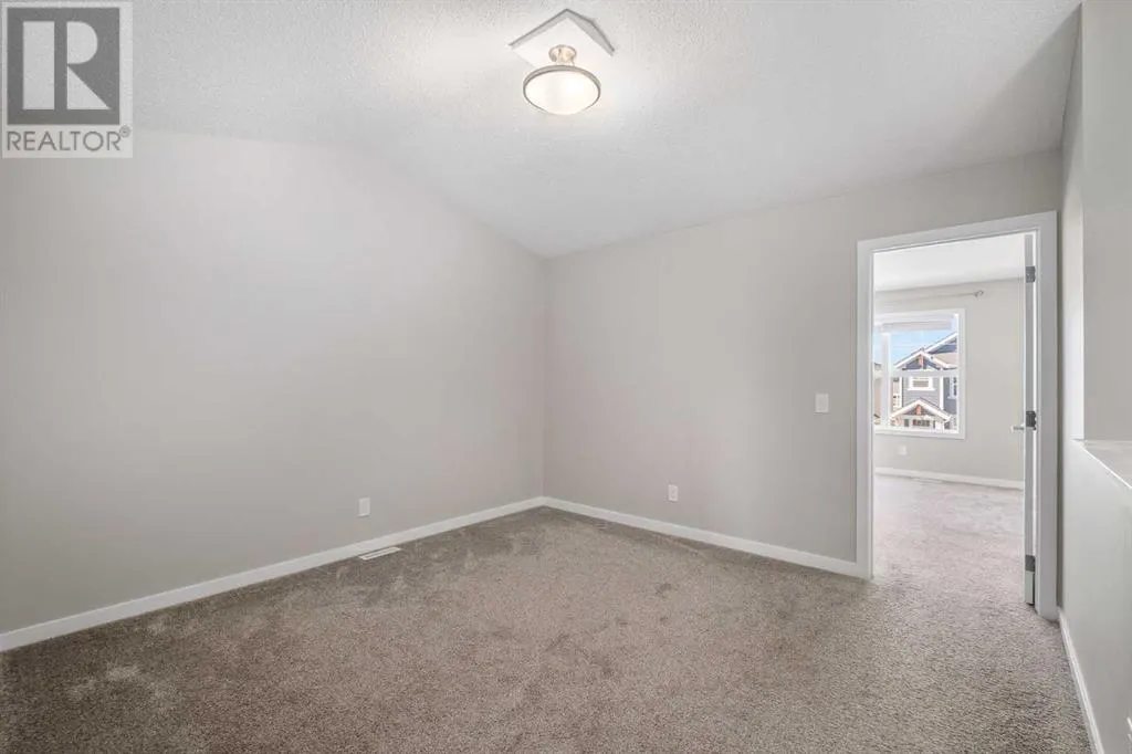 131 Magnolia Square SE