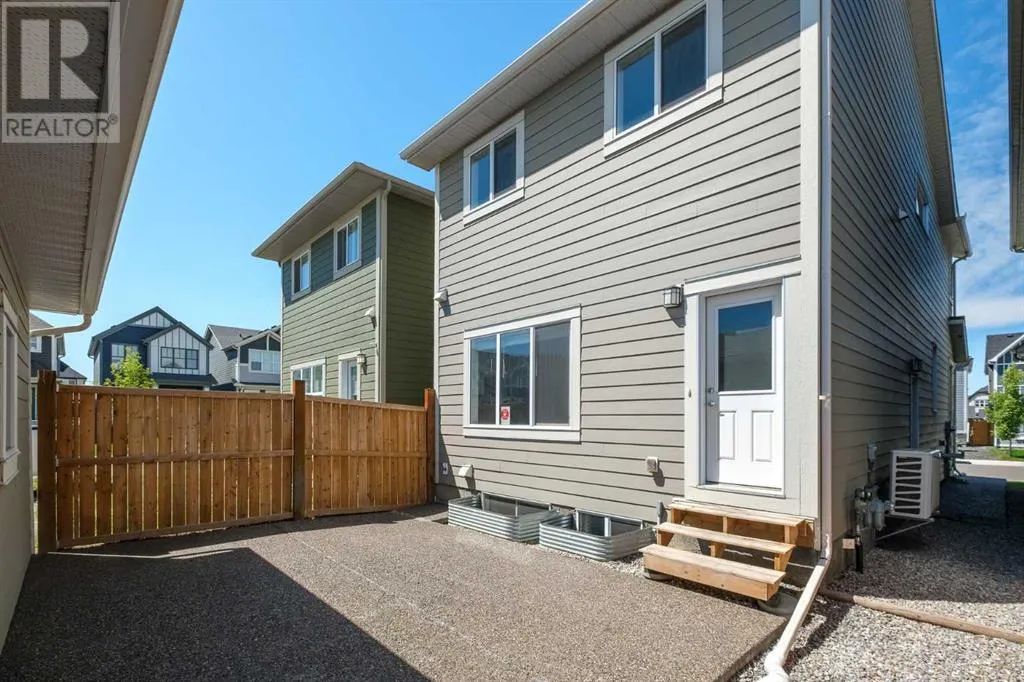 131 Magnolia Square SE
